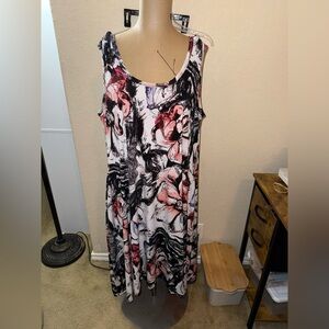 Women’s Plus Size Maxi Floral Dress Size 18/20